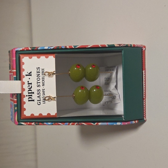 Piper K Jewelry - Nwt Martini Olives Earrings